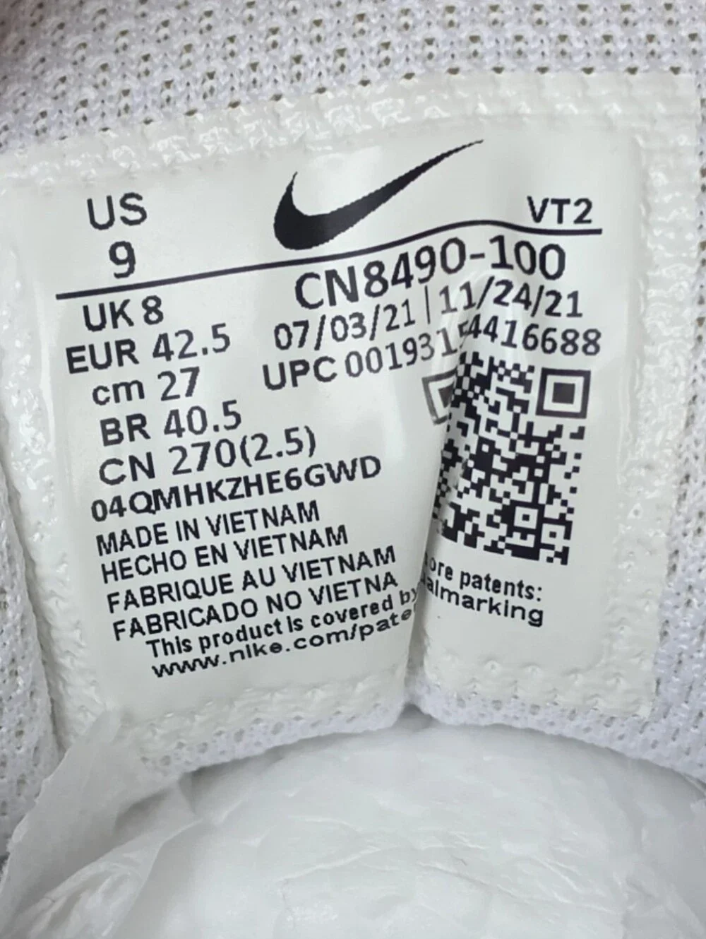 Nike Air Max 90 Triple White Sneakers Men's Size 9 CN8490-100